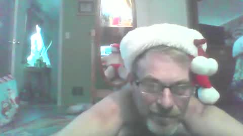 Snapshot of longbowrider555 chatting on December 16, 1:54 pm Jeff online show from December 16, 1:54 pm
