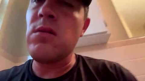 Snapshot of longdick136583483 chatting on November 22, 9:03 pm longdick136583483 online show from November 22, 9:03 pm