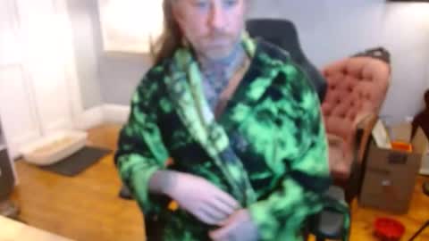 longhair online show from December 15, 4:28 am