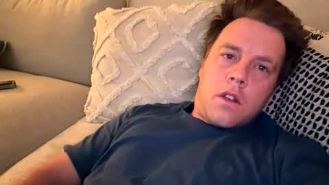 Snapshot of longjohnsilverskin chatting on February 7, 11:14 am longjohnsilverskin online show from February 7, 11:14 am