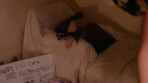 Snapshot of longlegstammy chatting on June 28, 3:34 am Cutenurse91 online show from June 28, 3:34 am