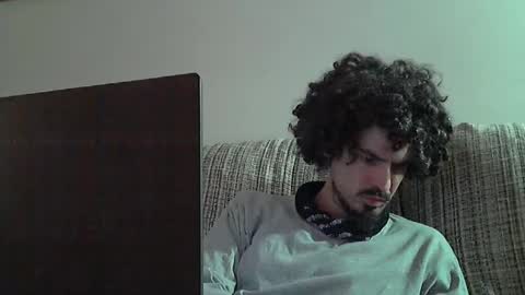 Snapshot of longnight5 chatting on December 9, 3:54 pm Alejandro Rulitos Twitter longnight55 Intagram 5longnight5 online show from December 9, 3:54 pm