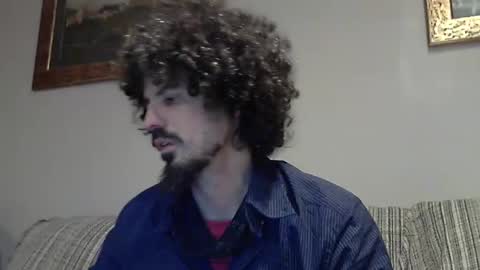 Snapshot of longnight5 chatting on January 12, 6:05 pm Alejandro Rulitos Twitter longnight55 Intagram 5longnight5 online show from January 12, 6:05 pm