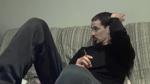 Snapshot of longnight5 chatting on January 26, 9:40 pm Alejandro Rulitos Twitter longnight55 Intagram 5longnight5 online show from January 26, 9:40 pm