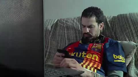 Snapshot of longnight5 chatting on February 14, 6:29 pm Alejandro Rulitos Twitter longnight55 Intagram 5longnight5 online show from February 14, 6:29 pm