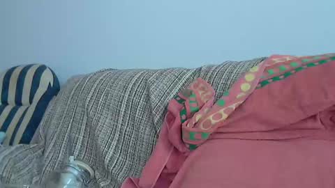 Snapshot of longnight5 chatting on March 9, 11:25 am Alejandro Rulitos Twitter longnight55 Intagram 5longnight5 online show from March 9, 11:25 am