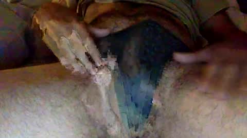 Snapshot of longslimthick chatting on February 18, 4:15 am longslimthick online show from February 18, 4:15 am