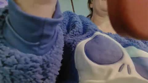 Snapshot of lononcashmere69 chatting on February 17, 2:04 pm Londoncashmere69 online show from February 17, 2:04 pm