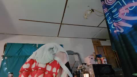 Snapshot of lononcashmere69 chatting on February 23, 10:20 pm Londoncashmere69 online show from February 23, 10:20 pm