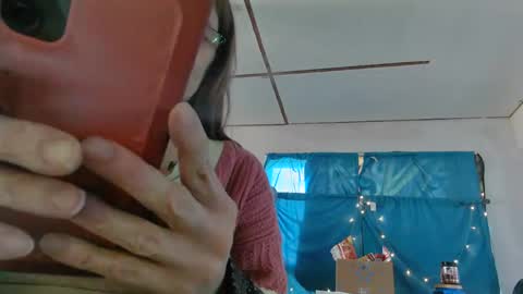 Snapshot of lononcashmere69 chatting on February 27, 9:36 pm Londoncashmere69 online show from February 27, 9:36 pm