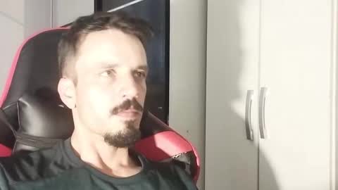 Snapshot of lookaz4010 chatting on December 5, 5:28 pm Lucas online show from December 5, 5:28 pm