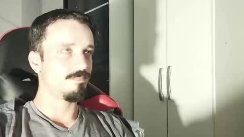 Snapshot of lookaz4010 chatting on January 20, 12:18 pm Lucas online show from January 20, 12:18 pm