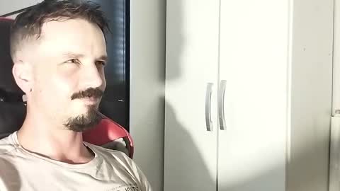 Snapshot of lookaz4010 chatting on February 26, 2:03 pm Lucas online show from February 26, 2:03 pm