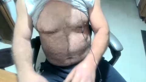 Snapshot of lookin4fun4 chatting on January 5, 11:15 am lookin4fun4 online show from January 5, 11:15 am