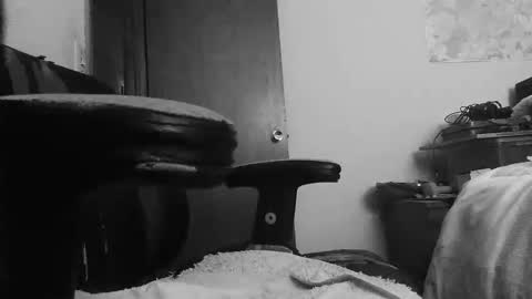 lookingforcougars500 online show from April 19, 5:34 pm