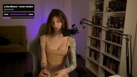 loony_moony online show from January 10, 10:50 am