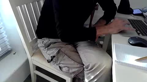 loose565 online show from January 7, 2:19 pm