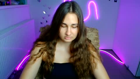 Snapshot of lora_kisses chatting on July 2, 5:57 am Lora online show from July 2, 5:57 am