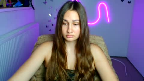 Snapshot of lora_kisses chatting on July 7, 7:23 am Lora online show from July 7, 7:23 am