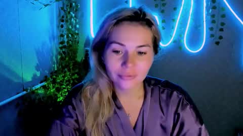 Snapshot of loraboyar chatting on September 23, 2:36 am Lora online show from September 23, 2:36 am