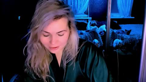 Snapshot of loraboyar chatting on November 4, 2:54 am Lora online show from November 4, 2:54 am