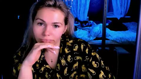 Snapshot of loraboyar chatting on November 12, 2:34 am Lora online show from November 12, 2:34 am