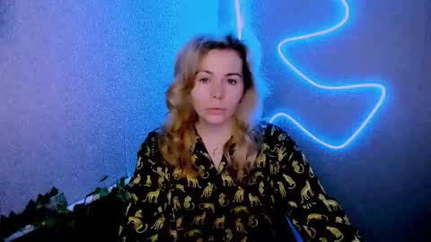 Lora online show from February 2, 2:54 am