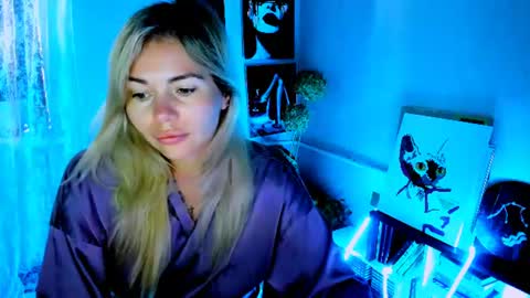 Lora online show from July 7, 2:36 am