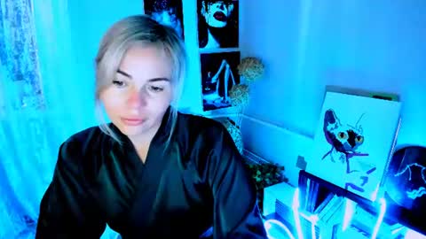 Lora online show from July 15, 2:17 am