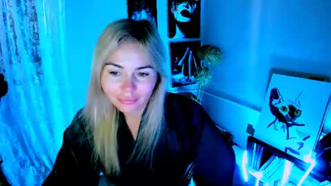 Lora online show from August 3, 2:21 am