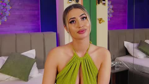 Lora online show from November 28, 11:40 pm