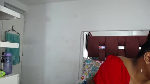 Loraine online show from December 14, 1:44 am