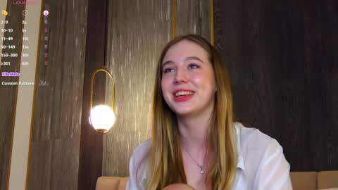 Loraine online show from January 29, 11:35 pm