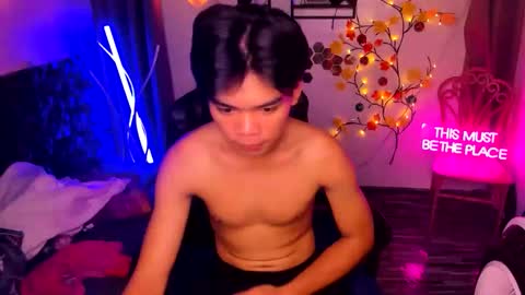lord_hotasian online show from December 23, 5:27 am
