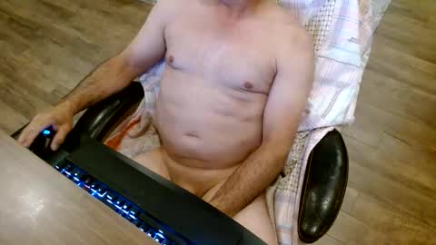 Snapshot of lord_rasken chatting on June 2, 1:18 am Lord King online show from June 2, 1:18 am