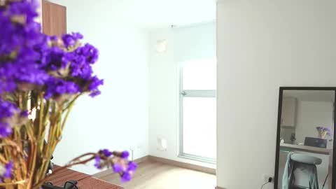 Deborah Daz online show from December 2, 2:45 pm