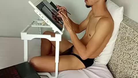 Snapshot of lordjamarcus chatting on November 11, 2:33 am The Lord Jamarcus online show from November 11, 2:33 am