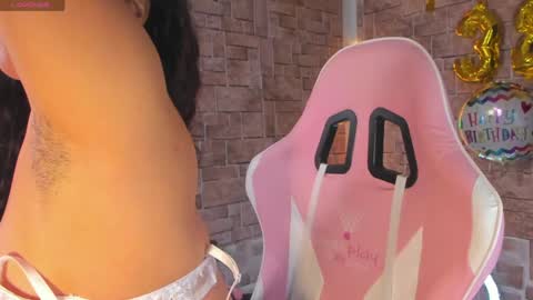 lore_rey online show from April 21, 3:24 am