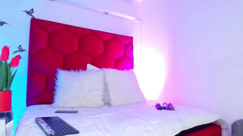 LORELI online show from January 17, 4:17 am