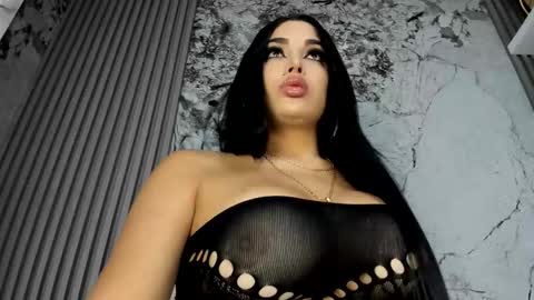 Doll Queen online show from November 1, 4:47 am