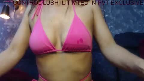 Snapshot of loren_queen_ chatting on July 18, 4:55 pm Loren online show from July 18, 4:55 pm