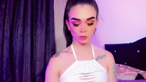 lesly lorena online show from September 11, 11:16 pm