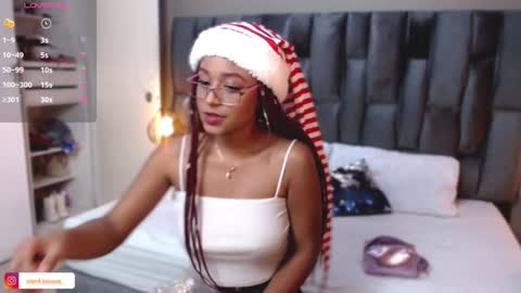 Lorena Vieira  online show from December 31, 7:51 pm