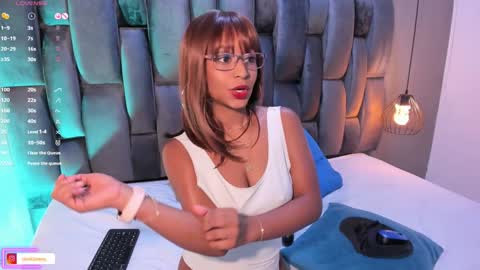 Lorena Vieira  online show from January 24, 10:19 pm