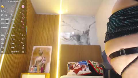 lorenadavies online show from November 27, 1:35 pm