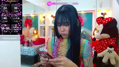 Snapshot of lorenapinto_ chatting on September 19, 7:14 pm lore online show from September 19, 7:14 pm