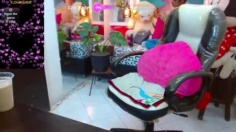 Snapshot of lorenapinto_ chatting on September 21, 2:46 am lore online show from September 21, 2:46 am