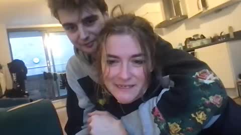 lorenatty online show from April 12, 6:02 pm