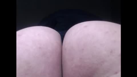 Snapshot of lorenitha_20 chatting on July 12, 6:21 pm lorenitha online show from July 12, 6:21 pm