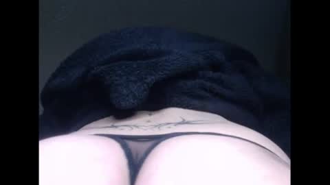 Snapshot of lorenitha_20 chatting on July 25, 12:09 am lorenitha online show from July 25, 12:09 am